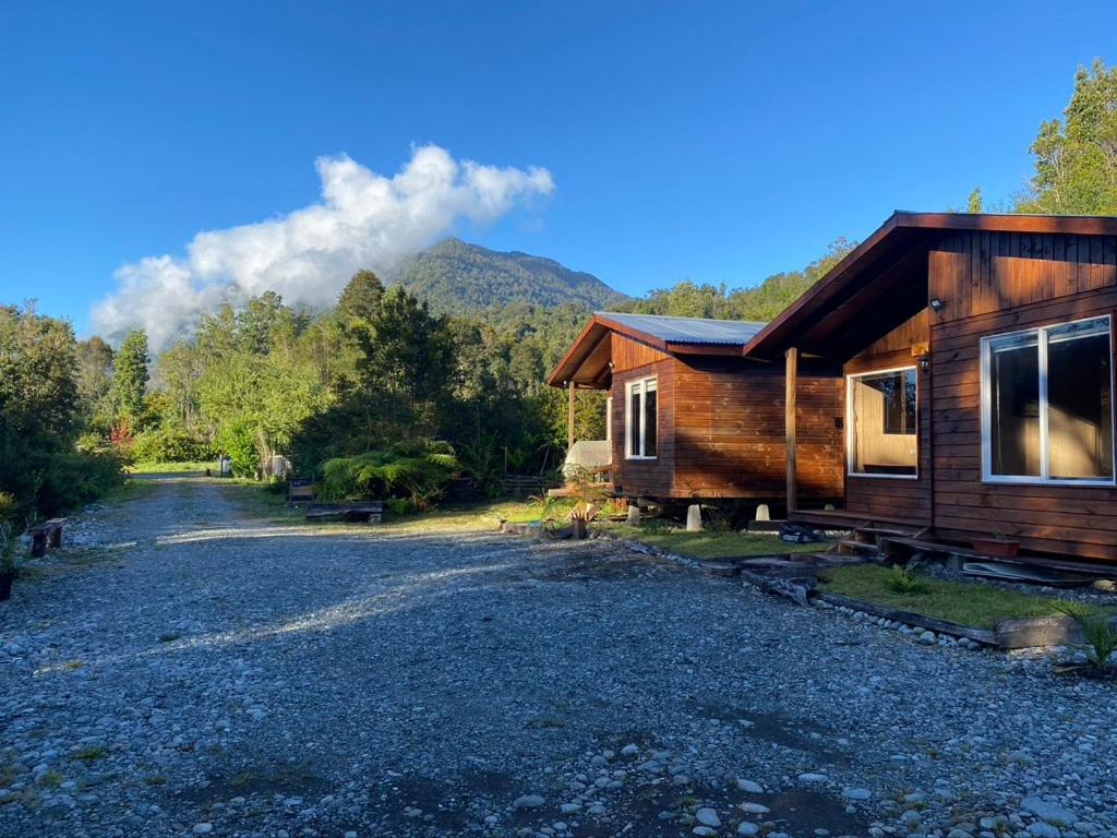 Cabanas & Tinajas Entre Volcanes Hornopirén Eksteriør billede
